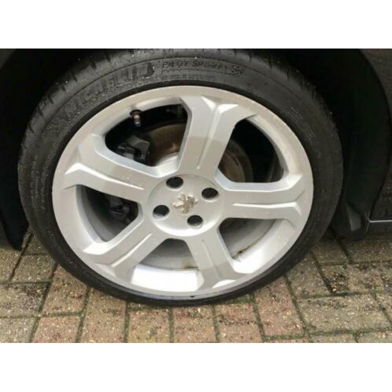 Peugeot 308 CC THP 156 PK LEDER NAVI XENON 18 INCH