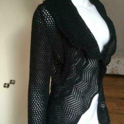 4039 Vintage zwart gebreid vest LIV; Mt 40 Nieuwstaat"