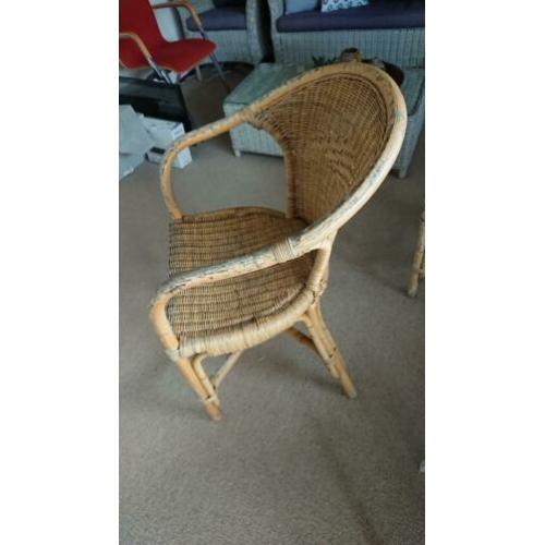 2 rieten rottan stoelen