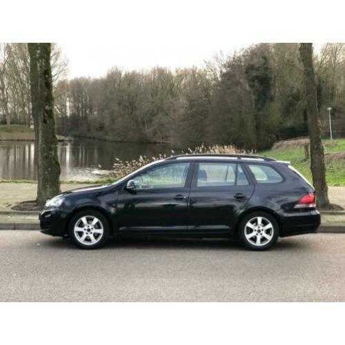 Volkswagen GOLF 1.6 TDI BlueMotion 2010