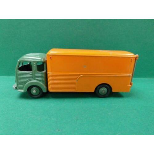 Dinky Toys MECCANO Simca Cargo Fourgon