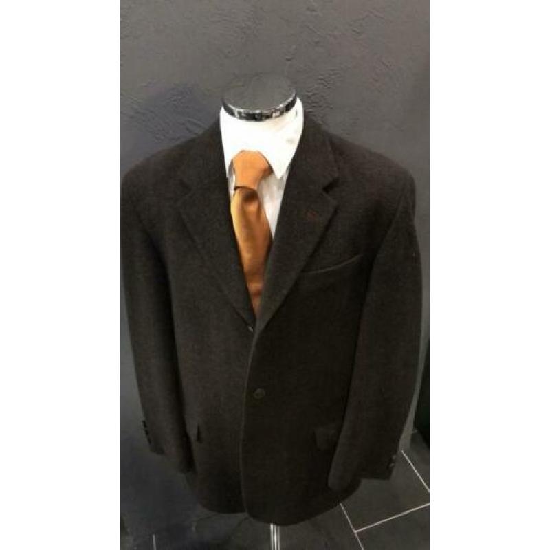 Wintercollectie van CAMEL. maat 52