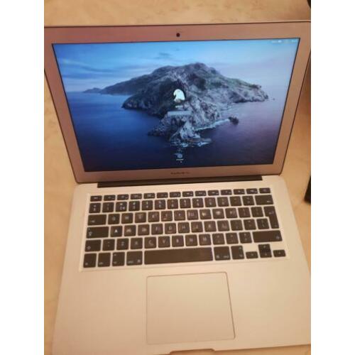 Mac book air GARANTIE 13 inch nieuwstaat eind 2013