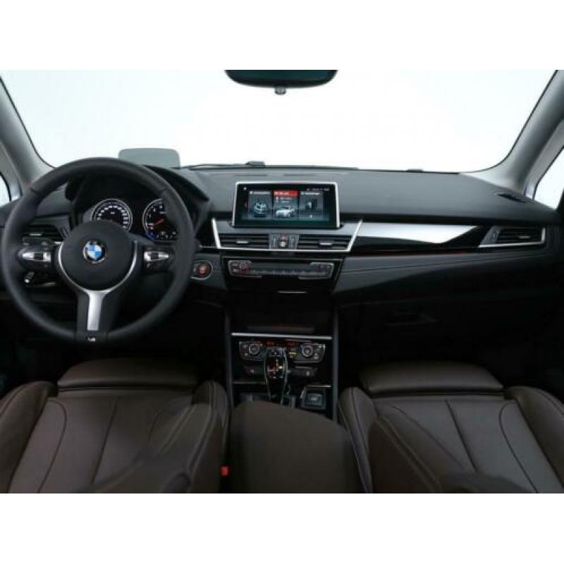 BMW 2 Serie Active Tourer 220i High Executive Edition Achter
