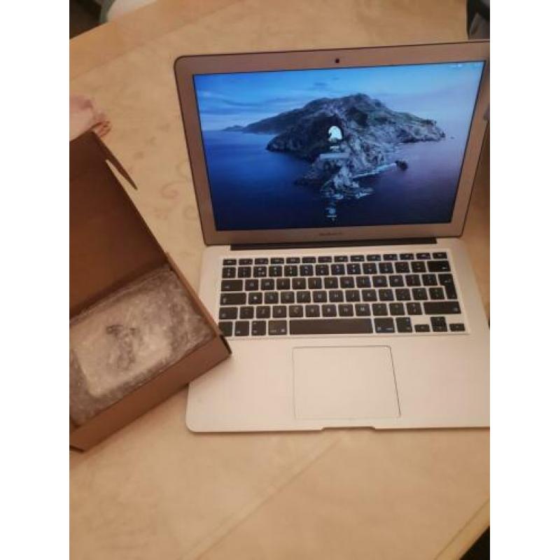 Mac book air GARANTIE 13 inch nieuwstaat eind 2013