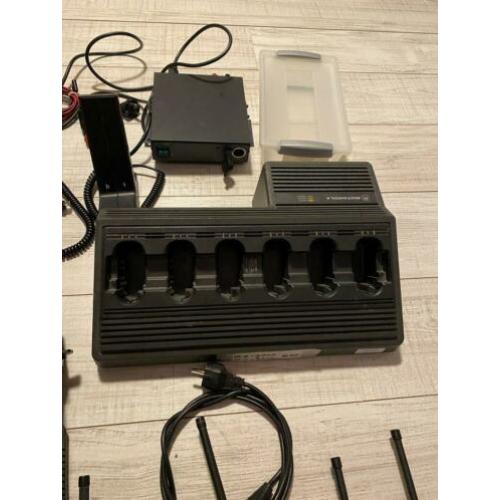 14 Motorola portofoons en mobilofoons voor evenementen