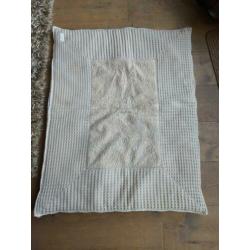 Boxkleed Koeka zand/wit