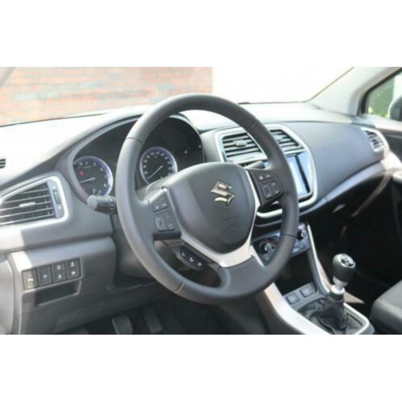 Suzuki S-Cross 1.4 Stijl Boosterjet | Navigatie | Lederen in