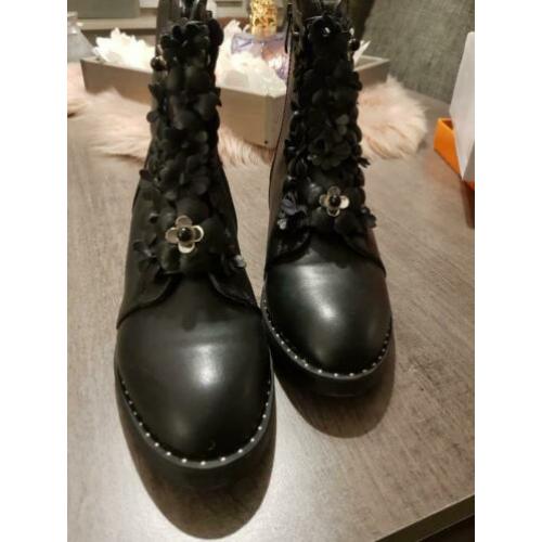 Nieuwe zwarte echte lederen laarsjes maat 39