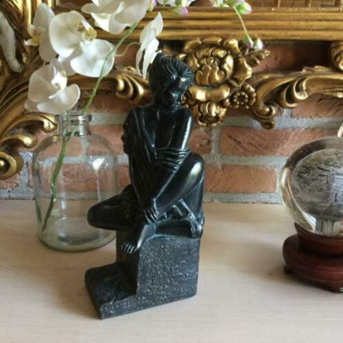 Austin Productions design beeld gesigneerd Goddess Woman.