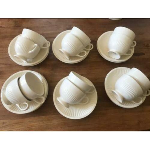 Wedgwood Edme groot thee capuccino kop 9cm 0,9L en schotel