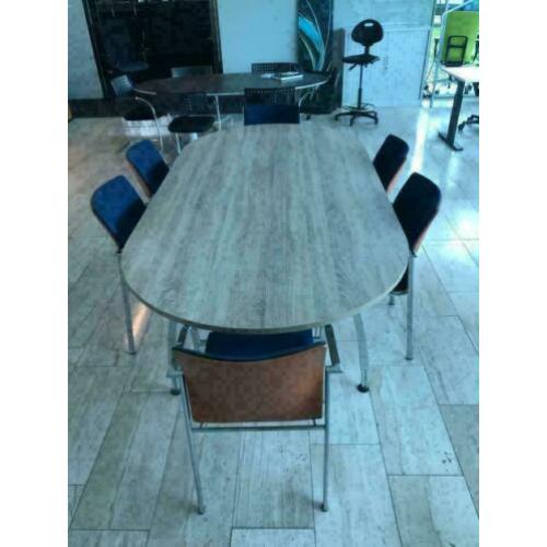 Design vergadertafel met design onderstel, Instelbaar