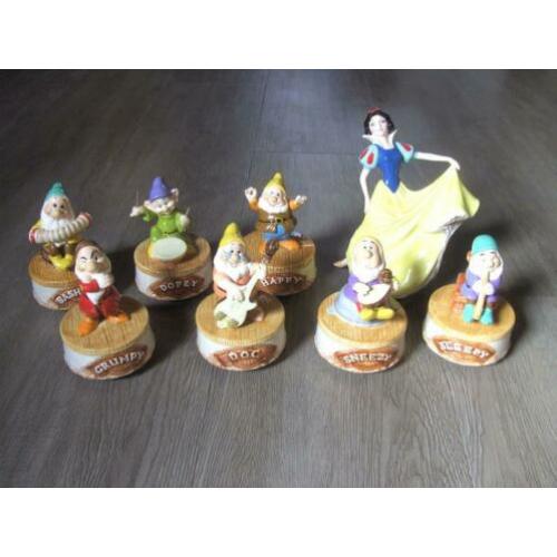 Schmid Muziekdoosjes van Sneeuwwitje en de 7 dwergen