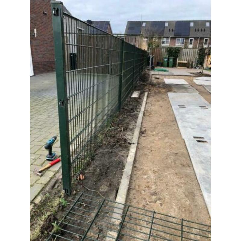 Groen hekwerk 22mtr lang