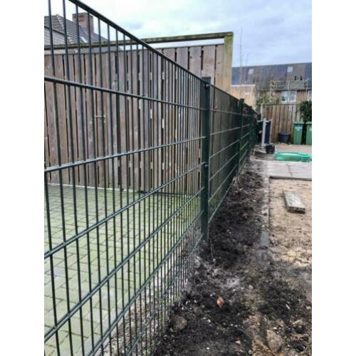 Groen hekwerk 22mtr lang