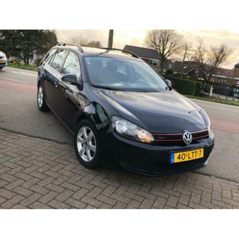 Volkswagen GOLF 1.6 TDI BlueMotion 2010