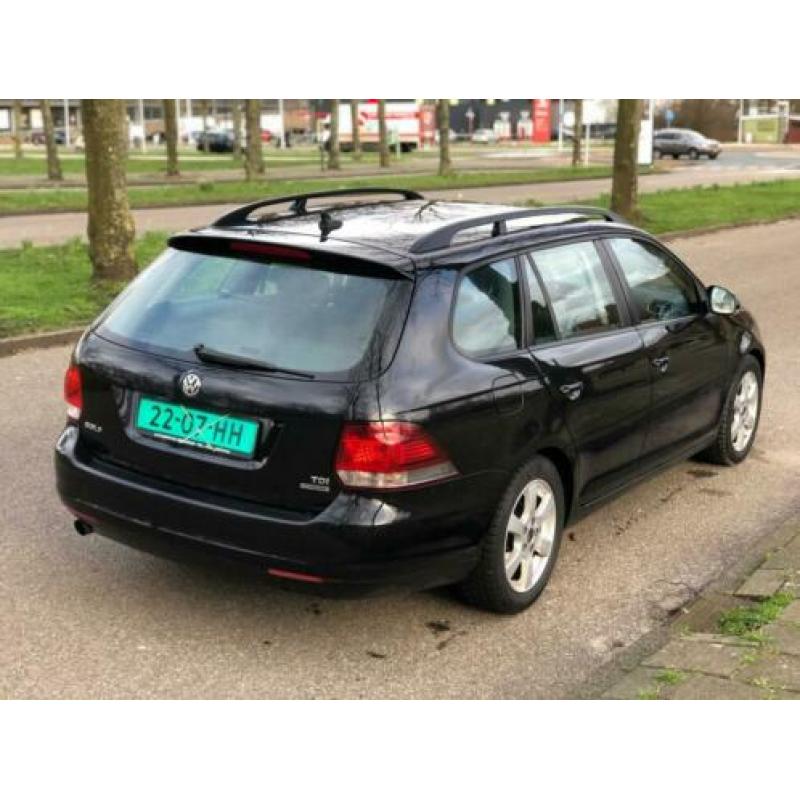 Volkswagen GOLF 1.6 TDI BlueMotion 2010
