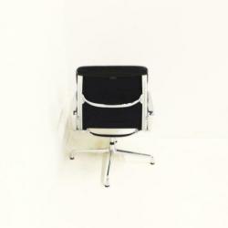 Vitra EA 216 Design Fauteuils, Leren Fauteuils, Nieuwstaat
