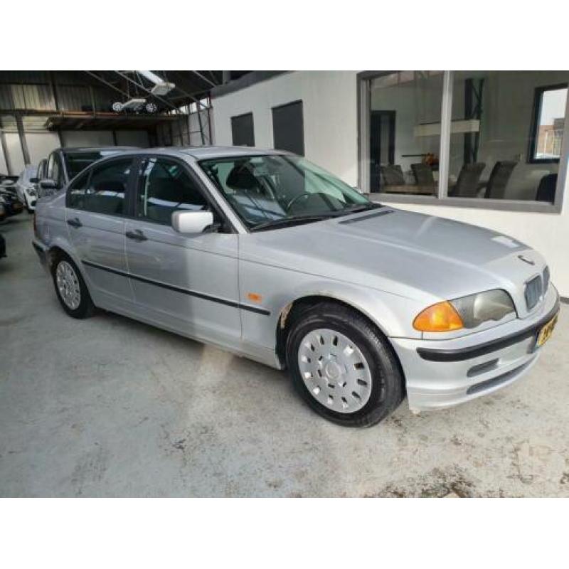 BMW 3-serie 316i Executive CLIMATE CONTROL/ O.H BOEKJES/ TRE