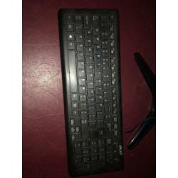 Acer aspire TC-780 met scherm en toetsenbord