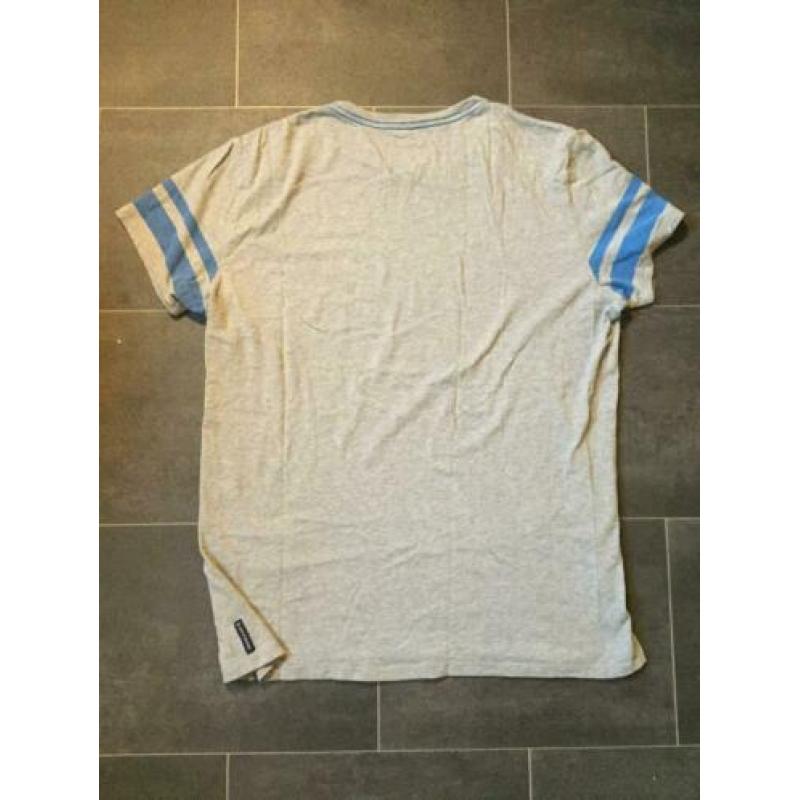 Armani Jeans t-shirt - volwassen maat small. Grijs, AJ logo