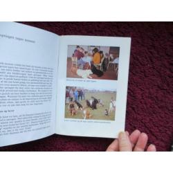 Van pup tot volwassen hond boek