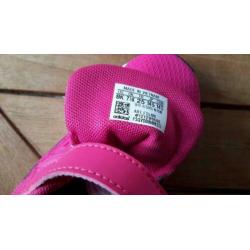 Nieuwe roze adidas duramo 9 schoenen maat 25