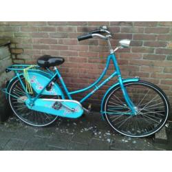 Mooie zwarte 26inch Gazelle Madelief OMAfiets nw licht va 9j