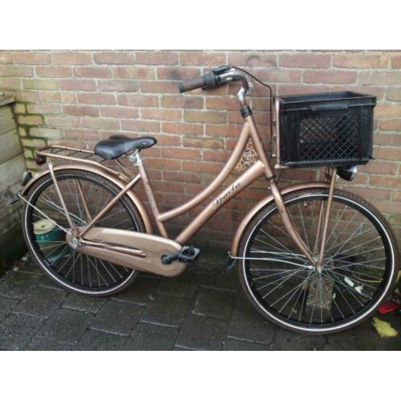 Mooie zwarte 26inch Gazelle Madelief OMAfiets nw licht va 9j