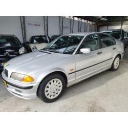 BMW 3-serie 316i Executive CLIMATE CONTROL/ O.H BOEKJES/ TRE