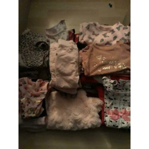 Meisjes kleertjes maat 68