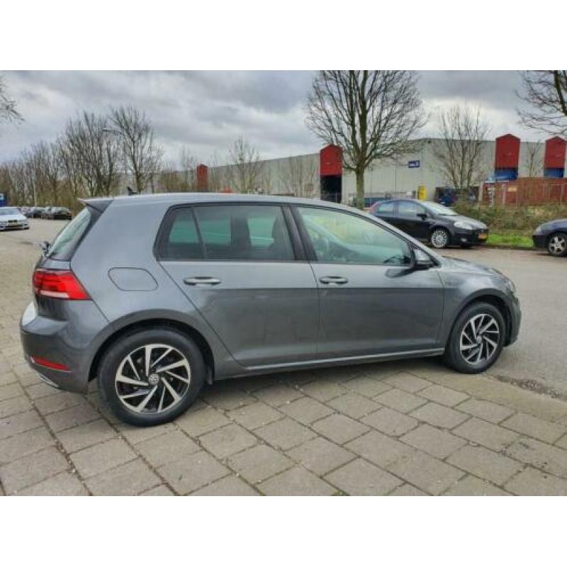 Volkswagen Golf 1.0 TSI Highline Facelift 116PK 6 Bak Camera
