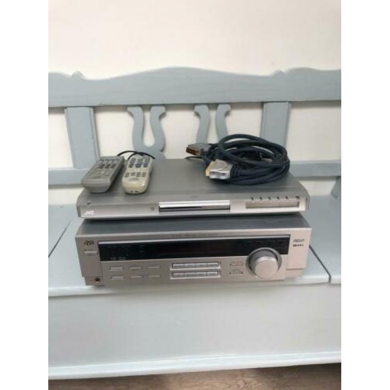 JCV RX-7022R versterkers/receivers plus JVC XV-N5 dvd/cd