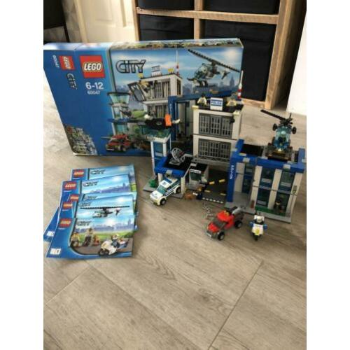 Complete LEGO City Politiebureau - 60047