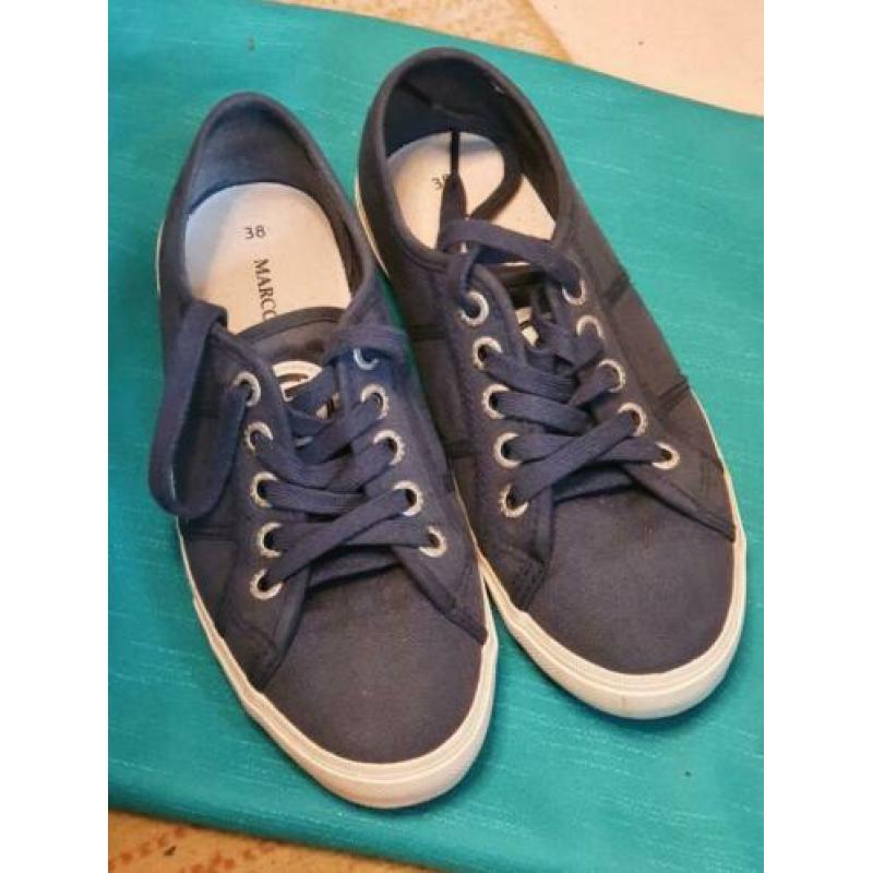 Allerlei dames schoenen en laarsen mt 38