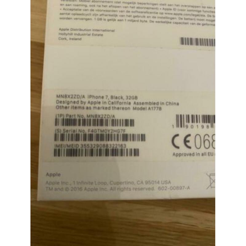 Apple iPhone 7 32GB zwart zo goed als nieuw!