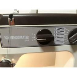 Naaimachine VENDOMATIC zo goed als nieuw
