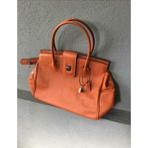 Nieuwe leren damestas