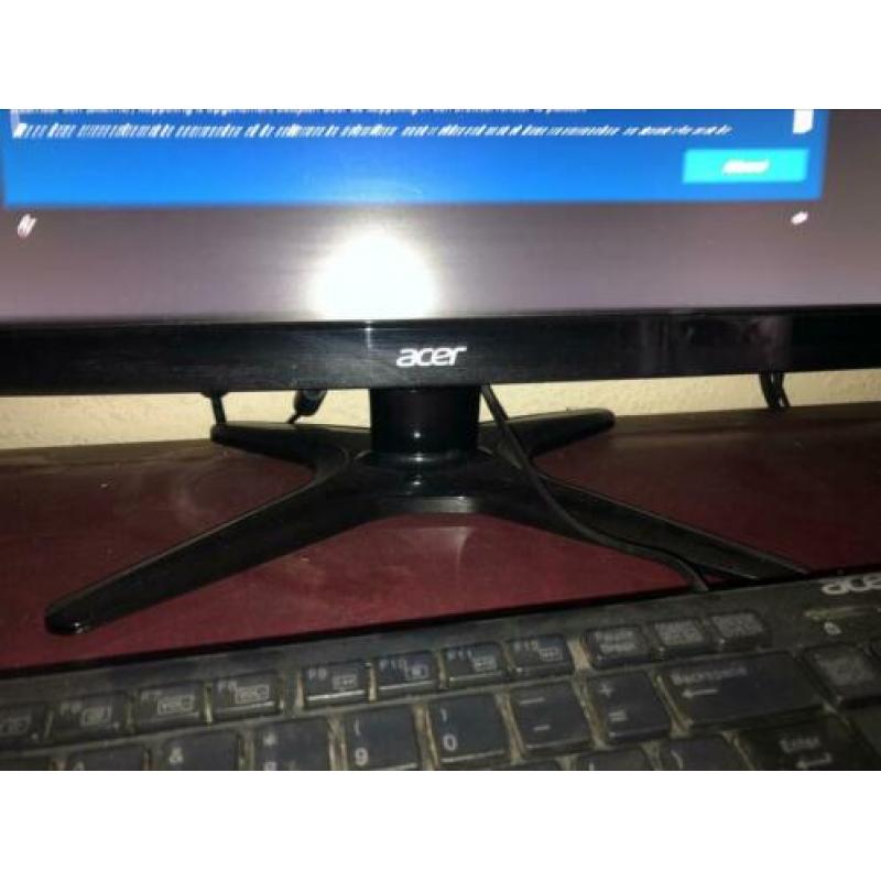 Acer aspire TC-780 met scherm en toetsenbord