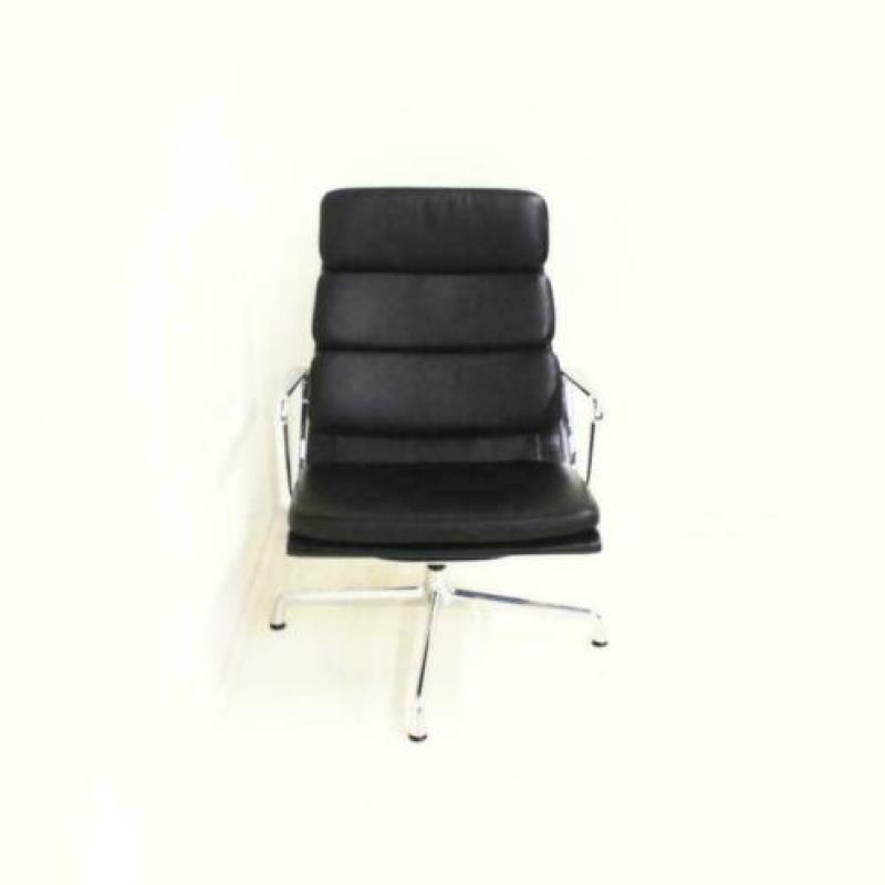 Vitra EA 216 Design Fauteuils, Leren Fauteuils, Nieuwstaat