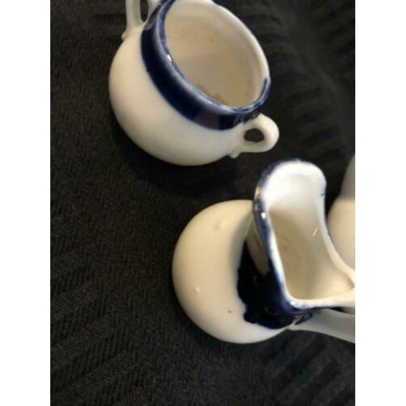 Kinder servies heeeeel oud