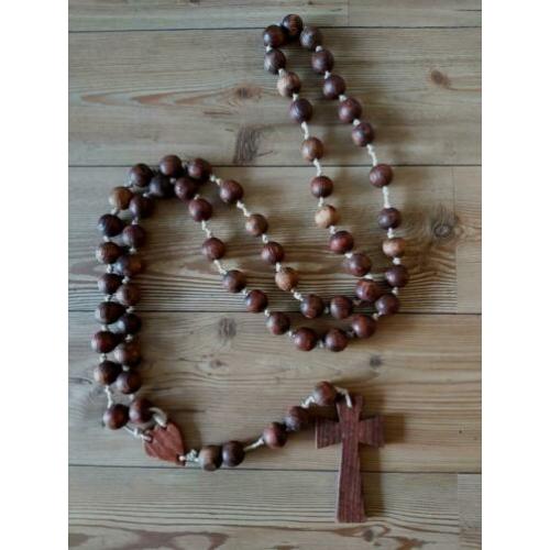 Woonketting hout met hartje & kruis