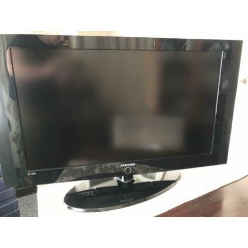 Samsung breedbeeld televisie 95cm diagonaal
