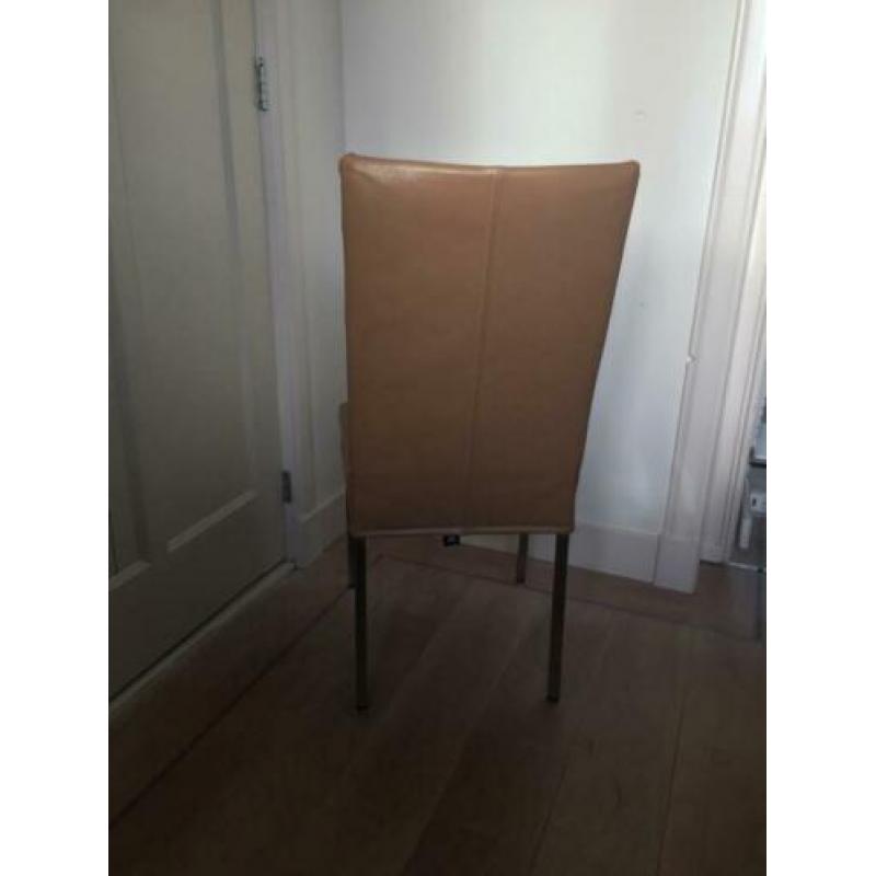 6 Mooie echt leren stoelen camel kleur