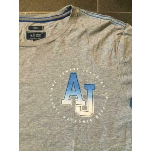 Armani Jeans t-shirt - volwassen maat small. Grijs, AJ logo