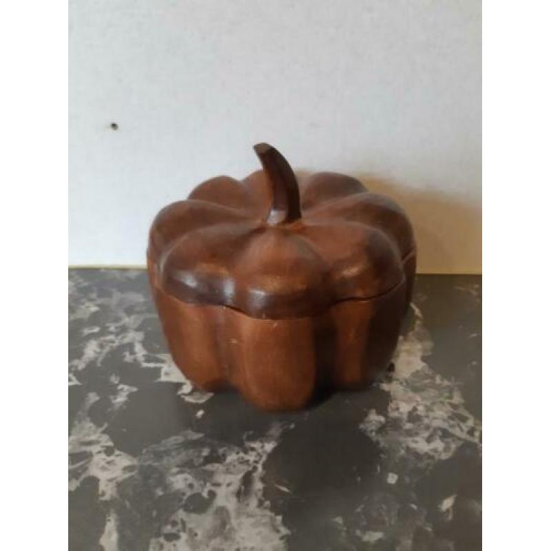 Mooie vintage houten schaaltje in de vorm van vrucht