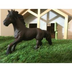 Schleich Paard Friesche merrie met veulen