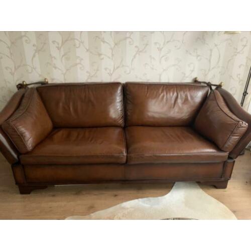 Mooie bruin lederen kasteelbank B 2.00 H 0.80 D 0.85