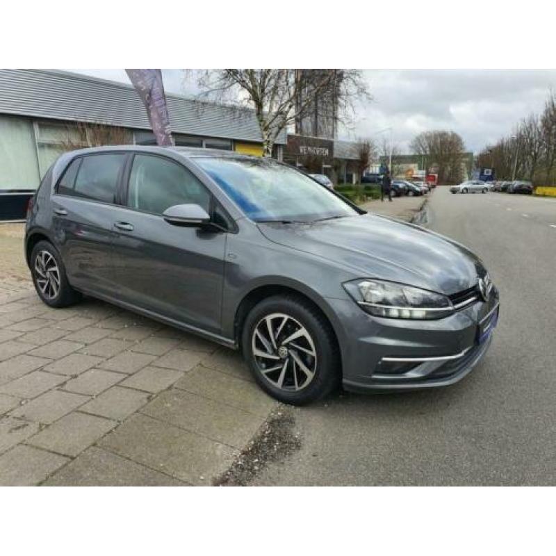 Volkswagen Golf 1.0 TSI Highline Facelift 116PK 6 Bak Camera