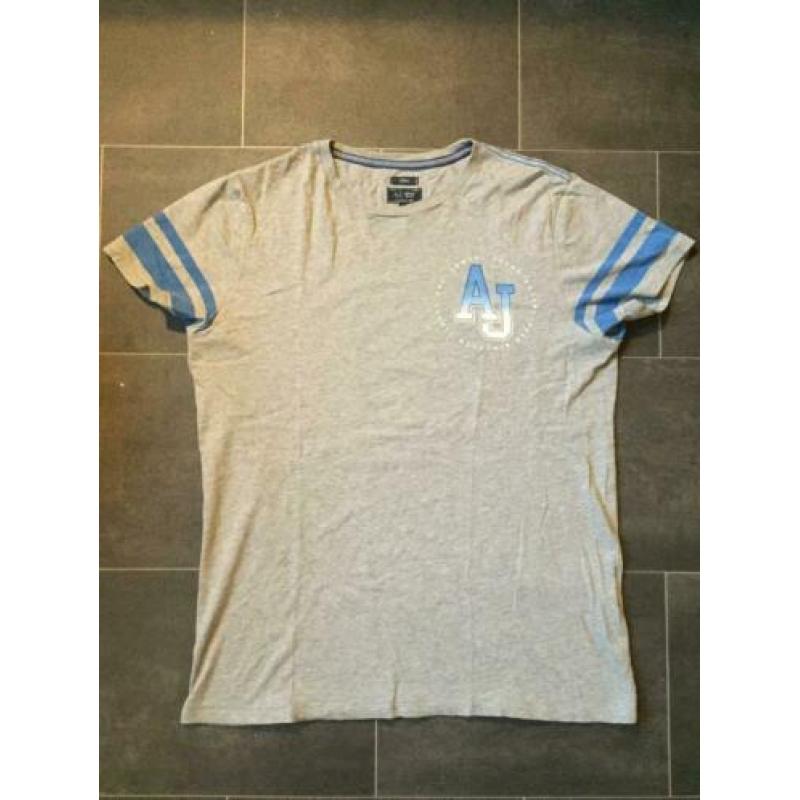 Armani Jeans t-shirt - volwassen maat small. Grijs, AJ logo